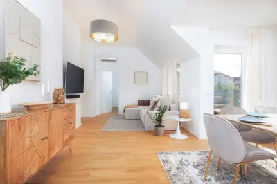 Ein Sitzbereich in der Unterkunft ROOF No 51 - Superior Sky Suite with Terrace and AC
