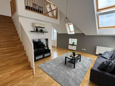 Ein Sitzbereich in der Unterkunft 100qm, balcony, near center, Schönbrunn, attic