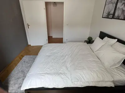 Ein Bett oder Betten in einem Zimmer der Unterkunft 100qm, balcony, near center, Schönbrunn, attic