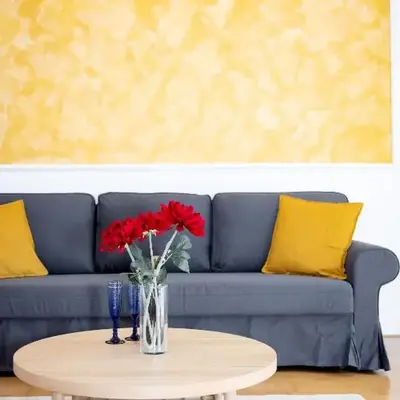 Stylish Central Apartment with Free Parking