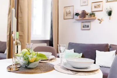 Ein Sitzbereich in der Unterkunft Vienna Central Haven - 2 Min to Westbahnhof