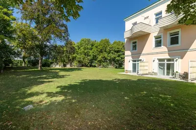 Ein Garten an der Unterkunft Giardino Airport Apartment with garden