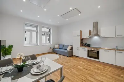 Küche/Küchenzeile in der Unterkunft Inner City Apartment - Near Schönbrunn and Metro - Self Check-In