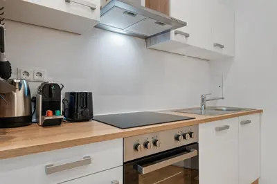 Küche/Küchenzeile in der Unterkunft Inner City Apartment - Near Schönbrunn and Metro - Self Check-In