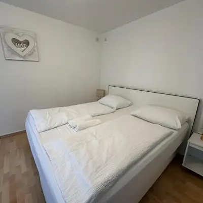 Centrally located apartment with great connections