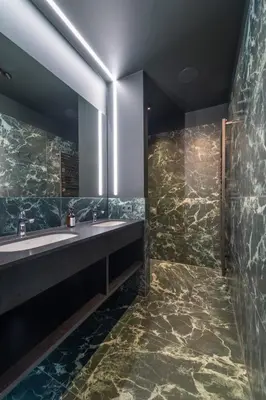 Ein Badezimmer in der Unterkunft josef's home l Classic Apartment near City Center