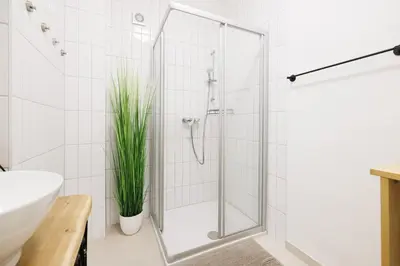 Ein Badezimmer in der Unterkunft Operastreet Residences - Big Business Apartment