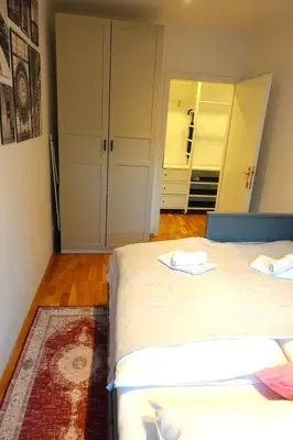 Ein Bett oder Betten in einem Zimmer der Unterkunft Unbeatable infrastructure - near Vienna Central Station