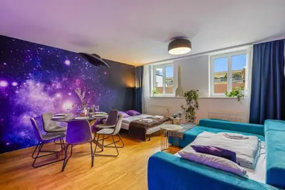 Ein Bett oder Betten in einem Zimmer der Unterkunft Milky Way - Unique Universe Space Design - Gym - Parking