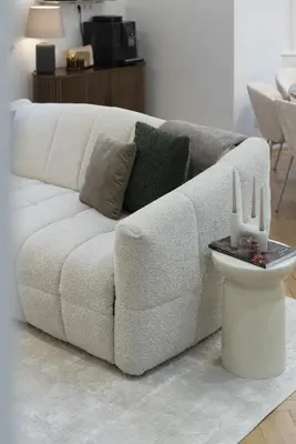 Ein Sitzbereich in der Unterkunft Bel Étage - 4BR Superior Family-Suite with AC - City Centre