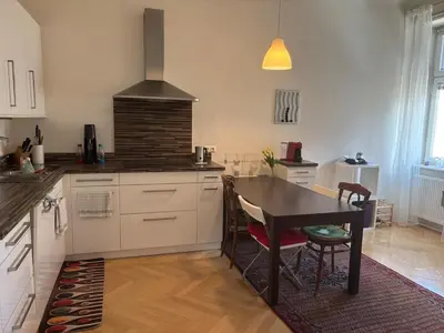 Küche/Küchenzeile in der Unterkunft Viennese charm near the main train station for 2-4 people