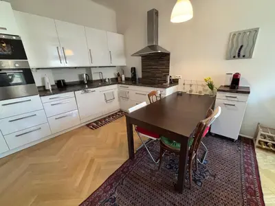 Küche/Küchenzeile in der Unterkunft Viennese charm near the main train station for 2-4 people