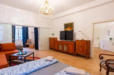 TV/Unterhaltungsangebot in der Unterkunft Superior Suites Vienna - L'Opera