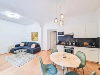 Küche/Küchenzeile in der Unterkunft FeelHome - Desgin Apartment für 4 Gäste - Smart TV - Naschmarkt