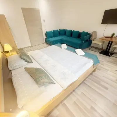 Modern 121