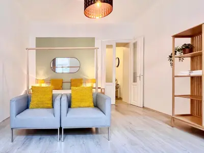 Ein Sitzbereich in der Unterkunft SERVUS HOMES Apartments Vienna - Metro Stadthalle