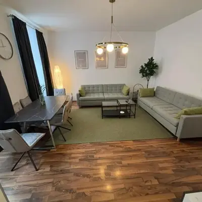 Spacious Garden Apartment 2 Bedrooms Private Terrace Near Metro