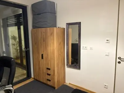 Grundriss der Unterkunft Erdgeschosswohnung mit Garage und Innenhof - westliches Wien