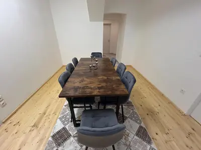 Ein Sitzbereich in der Unterkunft Cozy Apartment 5th District