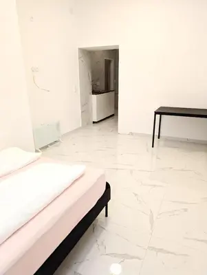 Ein Bett oder Betten in einem Zimmer der Unterkunft Cozy central apartment in Praterstern area 5A