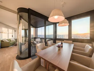 Ein Sitzbereich in der Unterkunft Apartment Skyflats Hills View by Interhome