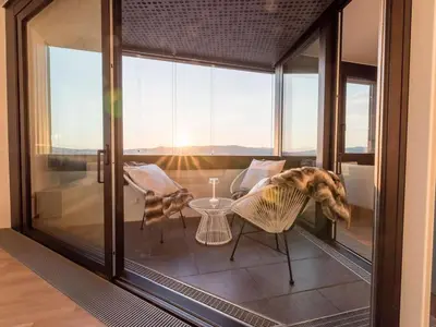 Ein Balkon oder eine Terrasse in der Unterkunft Apartment Skyflats Hills View by Interhome