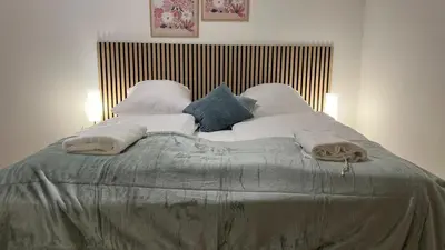 Grundriss der Unterkunft Simple Private Rooms in 3BR Shared Apartment, Well Connected Location