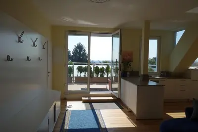 Ein Balkon oder eine Terrasse in der Unterkunft Skyvilla Wien - Terrassenwohnung