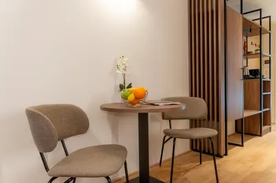 Ein Sitzbereich in der Unterkunft OLIVER pulse I Apartments with self check-in