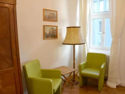 Ein Sitzbereich in der Unterkunft Apartment Vienna1090 by Interhome