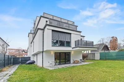 Das Gebäude in dem sich die Ferienwohnung befindet