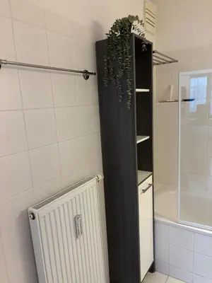 Ein Badezimmer in der Unterkunft Cozy 2-Room Private Apartment near U1 subway