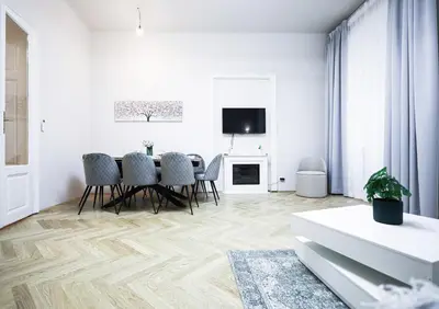 TV/Unterhaltungsangebot in der Unterkunft BRAND NEW! Apartment Elegance in Vienna's City Center