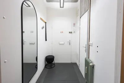 Ein Badezimmer in der Unterkunft Danube Panoramic Studio on Schwedenplatz- 2 King Beds