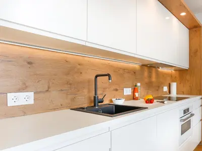 Küche/Küchenzeile in der Unterkunft Luxury Two Bedroom Penthouse Apartment with BIG Terrace and City View
