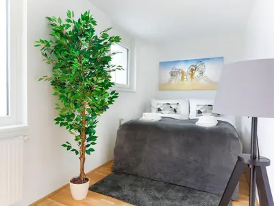 Ein Bett oder Betten in einem Zimmer der Unterkunft Luxury Two Bedroom Penthouse Apartment with BIG Terrace and City View