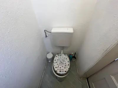 Ein Badezimmer in der Unterkunft Helle DG-Wohnung in Wien I Ruhig, modern & zentral