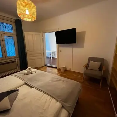 Helle DG-Wohnung in Wien I Ruhig