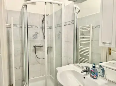 Grundriss der Unterkunft Free Parking & Calm Apartment