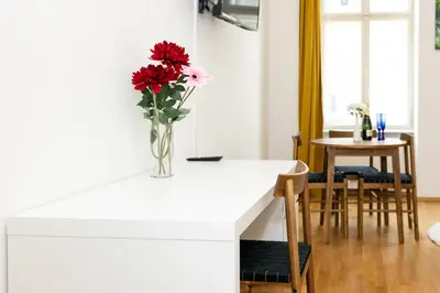 Grundriss der Unterkunft Premium Cosy Apartment with Free Parking
