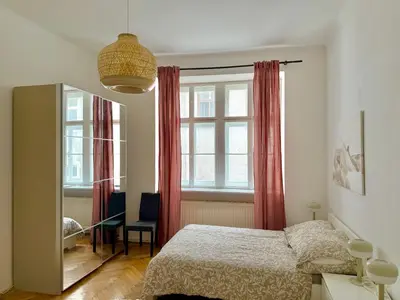 Ein Bett oder Betten in einem Zimmer der Unterkunft Stylish Cosy 2 Bedroom Apartment with Free Parking