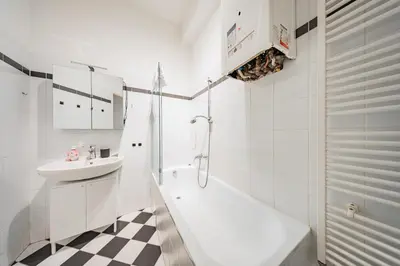Ein Badezimmer in der Unterkunft Central Cozy Schönbrunn Apartment