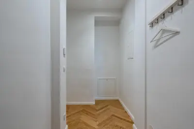 Grundriss der Unterkunft Modern Long-Term Apartment with Balcony