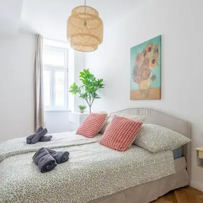 Modern Long-Term Apartment with Balcony