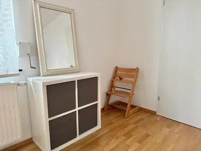 Grundriss der Unterkunft Happy Home near Airport - Free Parking