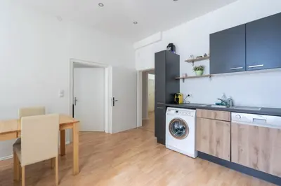 Küche/Küchenzeile in der Unterkunft Central Stone Stylish Apartment