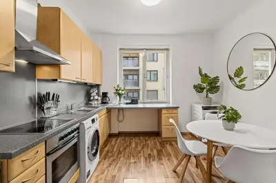 Küche/Küchenzeile in der Unterkunft Near Mariahilfer Straße - 3 minutes to U3 metro - Monthly Stays