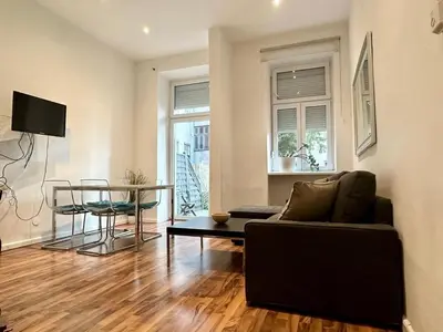 TV/Unterhaltungsangebot in der Unterkunft Near City Center - Danube Canal - Long Stays
