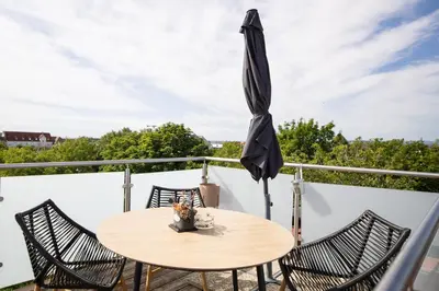 Ein Balkon oder eine Terrasse in der Unterkunft Strommer wine das Gästehaus