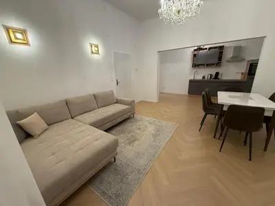 Ein Sitzbereich in der Unterkunft Modern ausgestattete Wohnung mit Wiener Charme